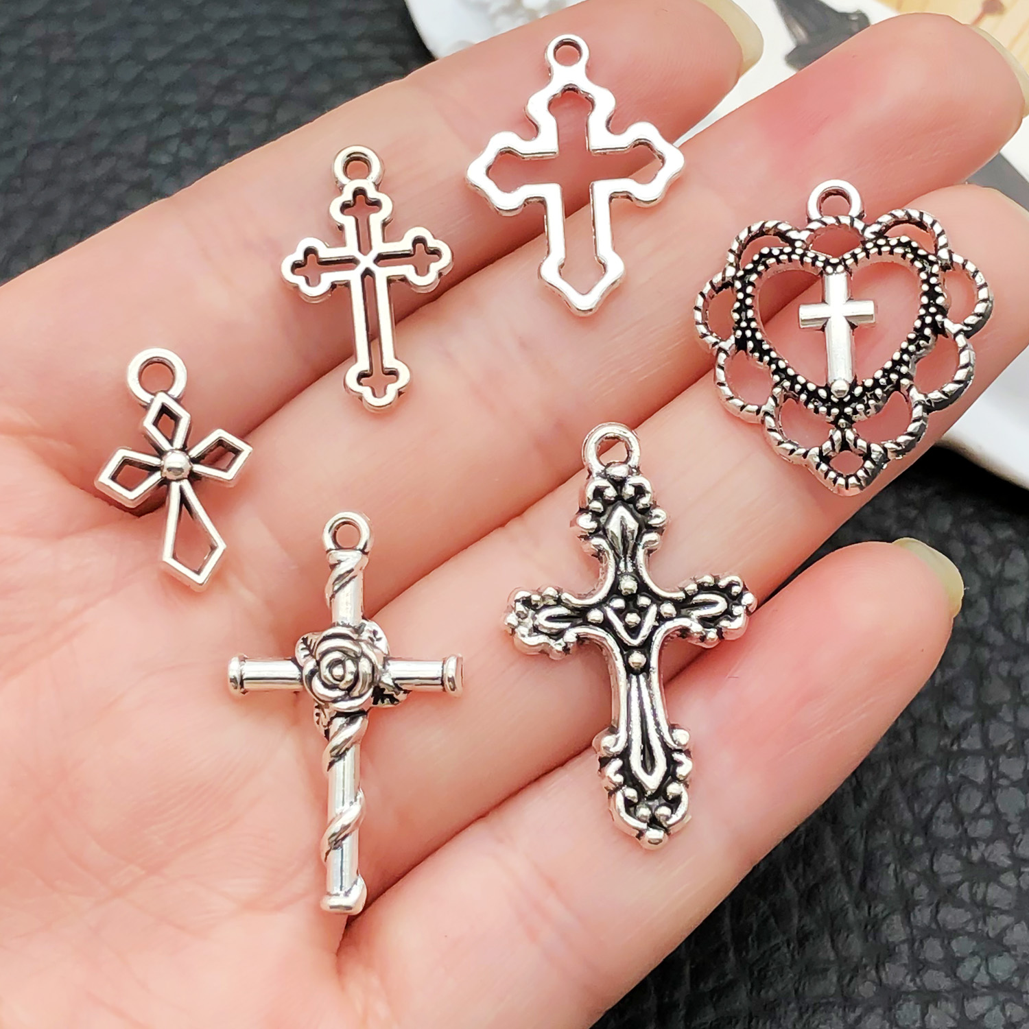 52pcs Assorted Cross Pendants  - Ethnic Fashion Style ulasan dan harga